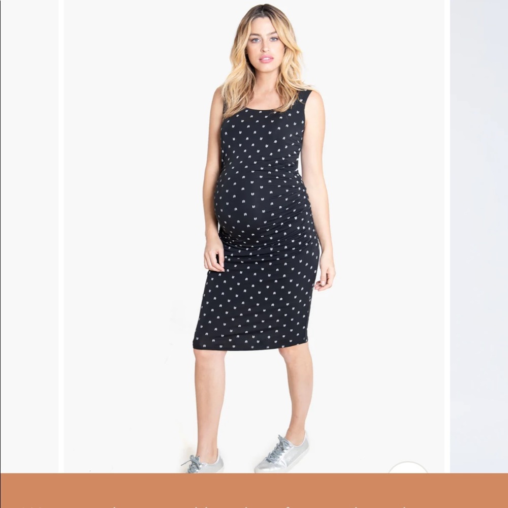 INGRID & ISABEL stretchy maternity dress